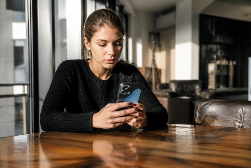 découvrez les réflexes essentiels pour protéger votre identité lors du sexting sécurisé avec signal et assurer votre confidentialité en toute confiance.