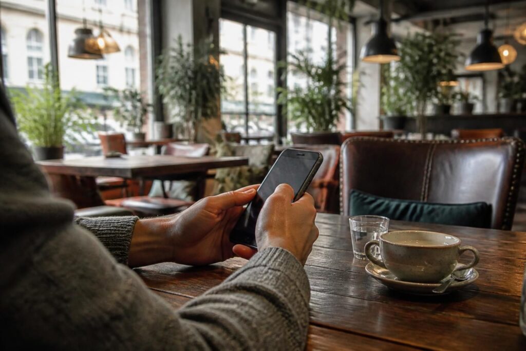 découvrez une analyse complète des avis et expériences des utilisateurs de tinder pour tout savoir sur ses points forts et ses limites.